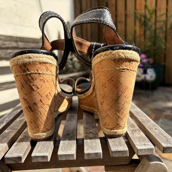 Hush Puppies platform wedge sandals. - Picture 6 of 11